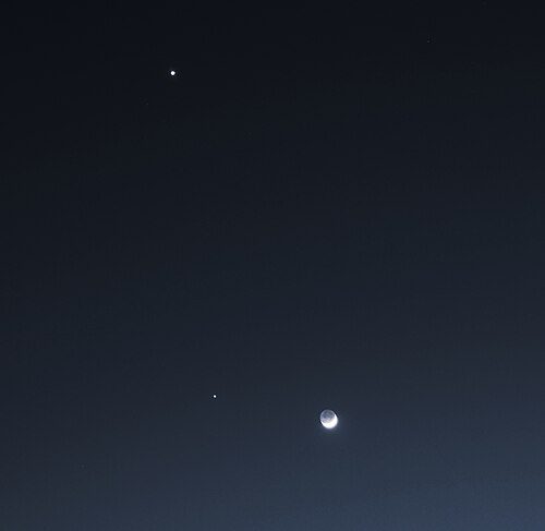 2012-03-25 19-39-30-conj-lune-jupi-12f-2.5s-8d-f5.6-iso200-42mm